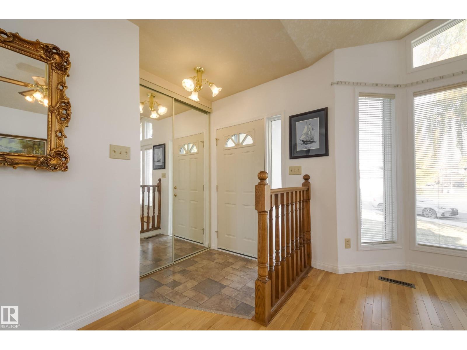 10315 154 Av Nw, Edmonton, Alberta  T5X 5R1 - Photo 3 - E4462528
