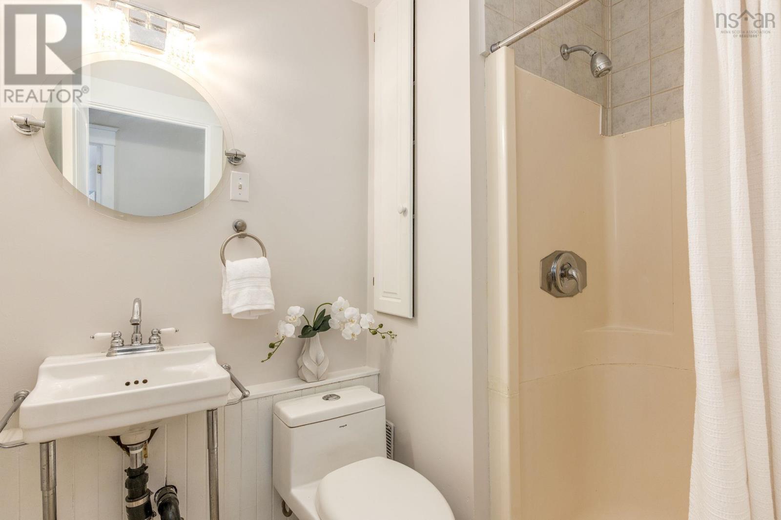 540 St Margarets Bay Road, Halifax, Nova Scotia  B3N 1K5 - Photo 19 - 202523928