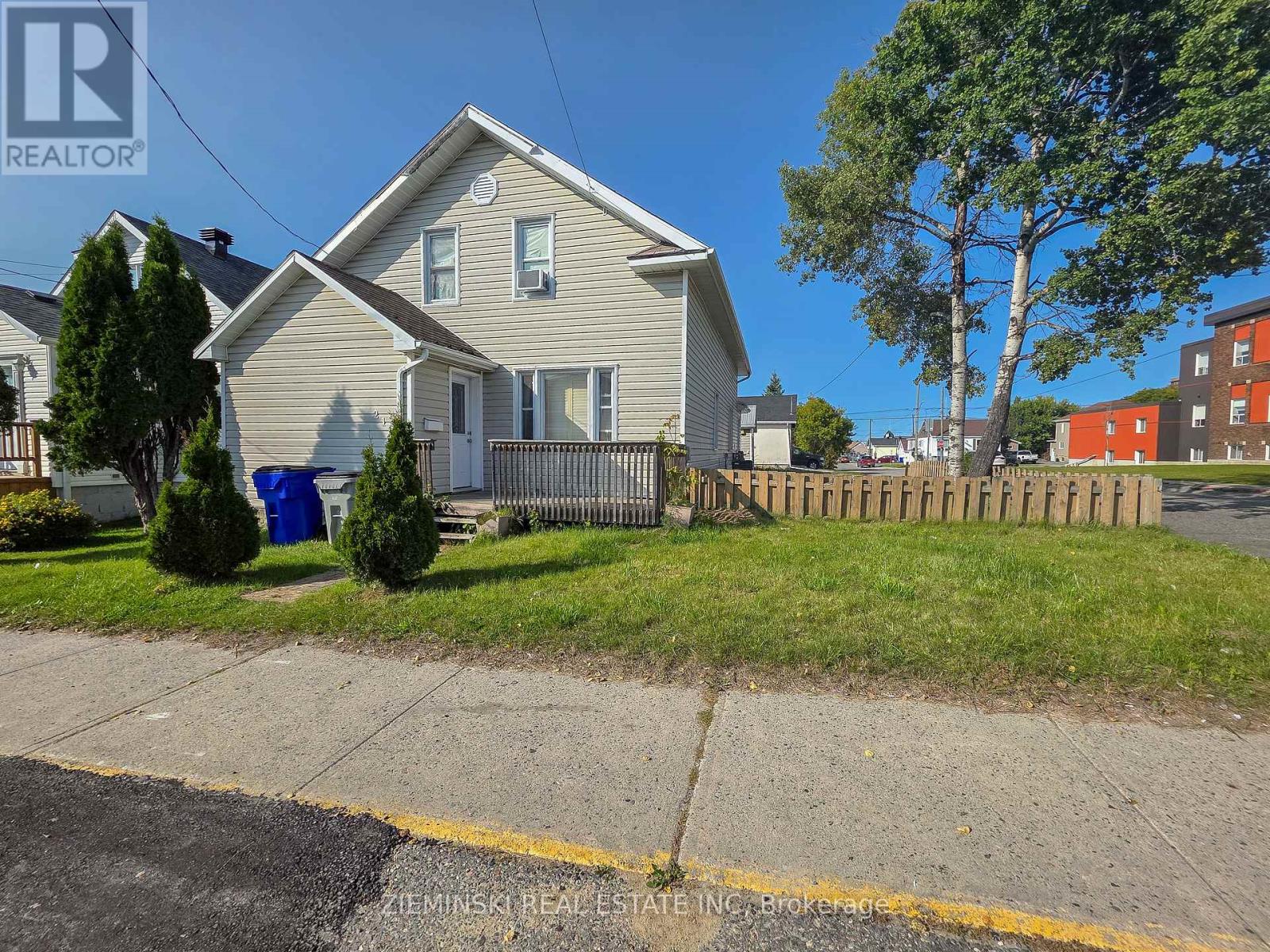 210 Commercial Avenue, Timmins, Ontario  P4N 2X4 - Photo 1 - T12468819