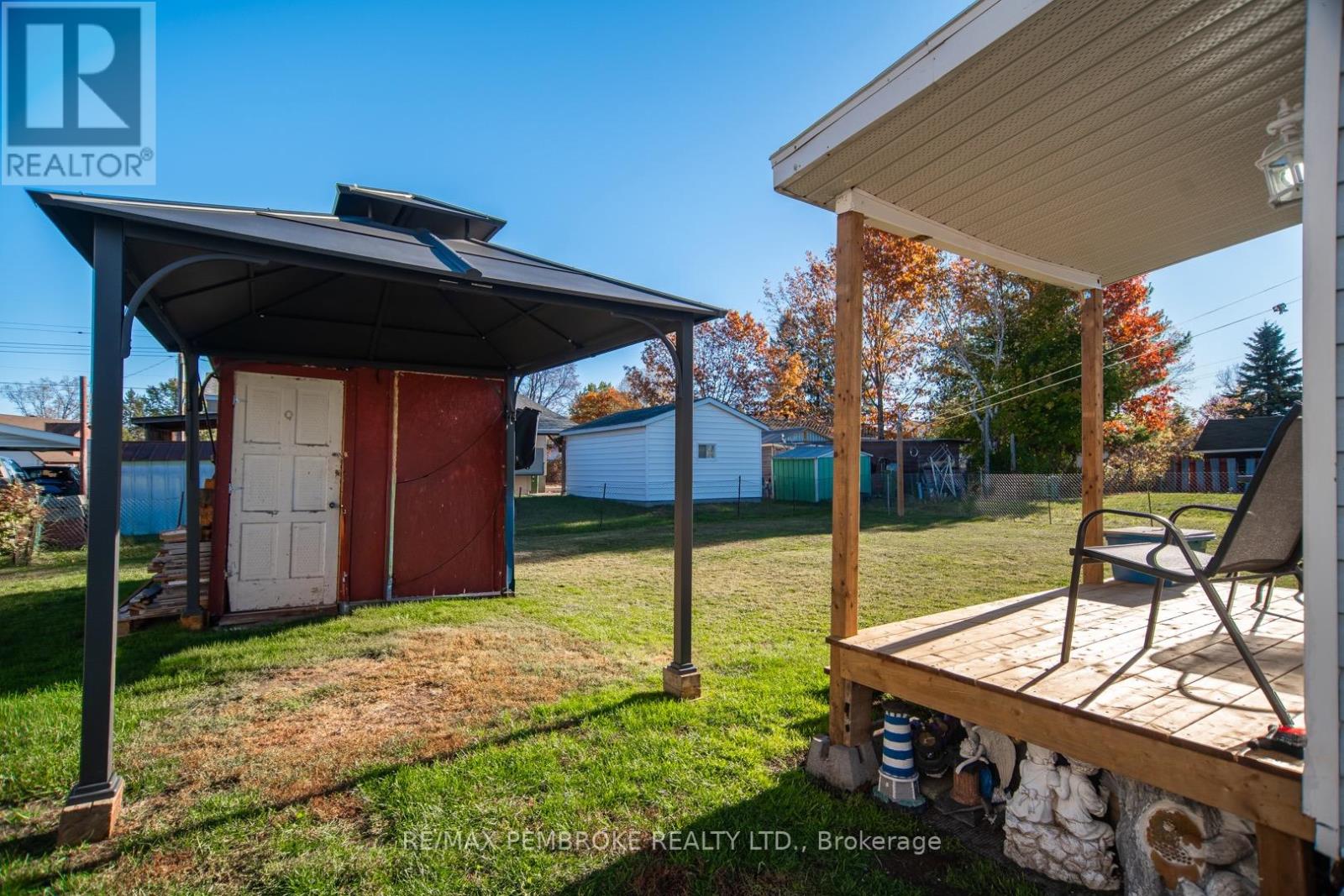 255 Mckenzie Avenue, Pembroke, Ontario  K8A 3V8 - Photo 26 - X12468703