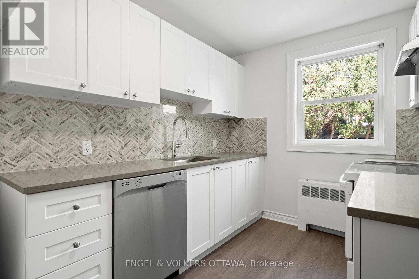 1 - 65 Riverdale Avenue, Ottawa, Ontario  K1S 1R1 - Photo 8 - X12468692