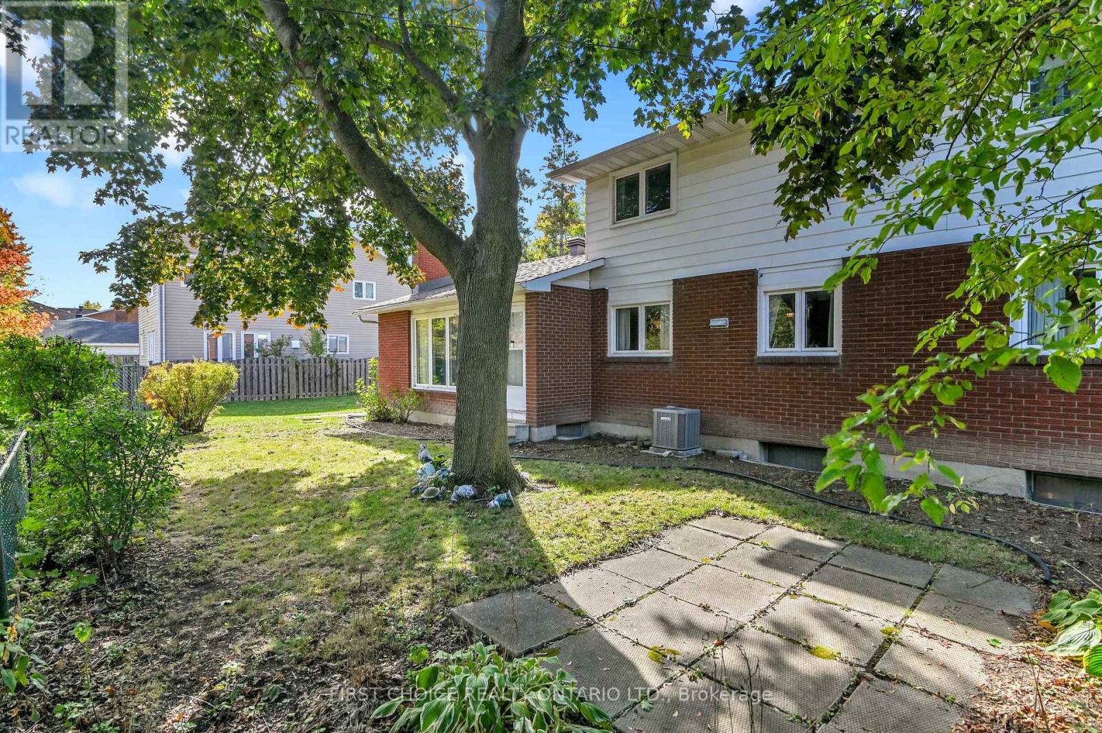 1577 Claymor Avenue, Ottawa, Ontario  K2C 1T4 - Photo 30 - X12468708