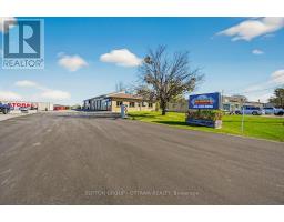 3835 MCBEAN STREET, Ottawa, Ontario