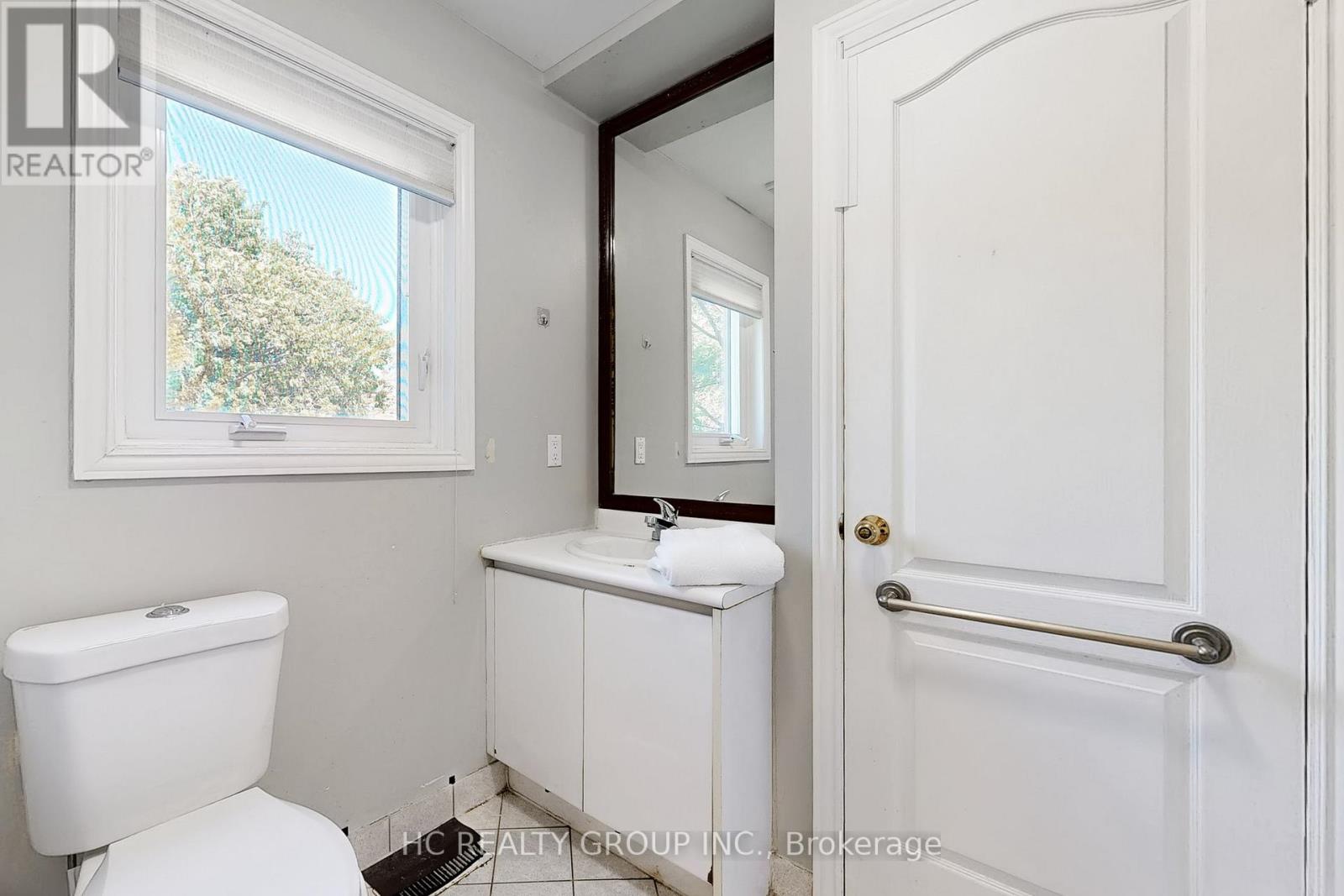 348 Greenfield Avenue, Toronto, Ontario  M2N 3E8 - Photo 28 - C12468601
