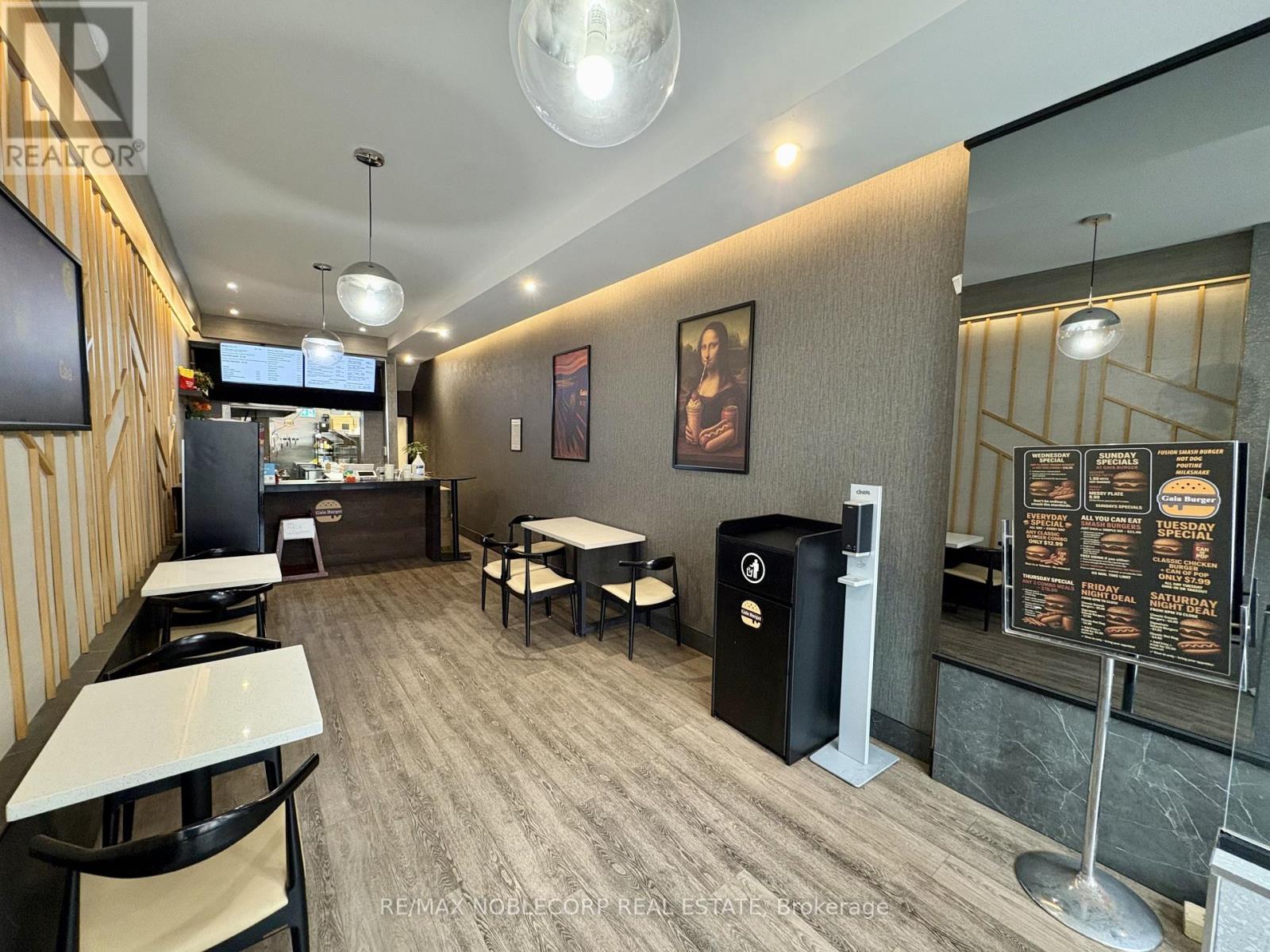 671 Queen Street W, Toronto, Ontario  M6J 1E6 - Photo 5 - C12468625