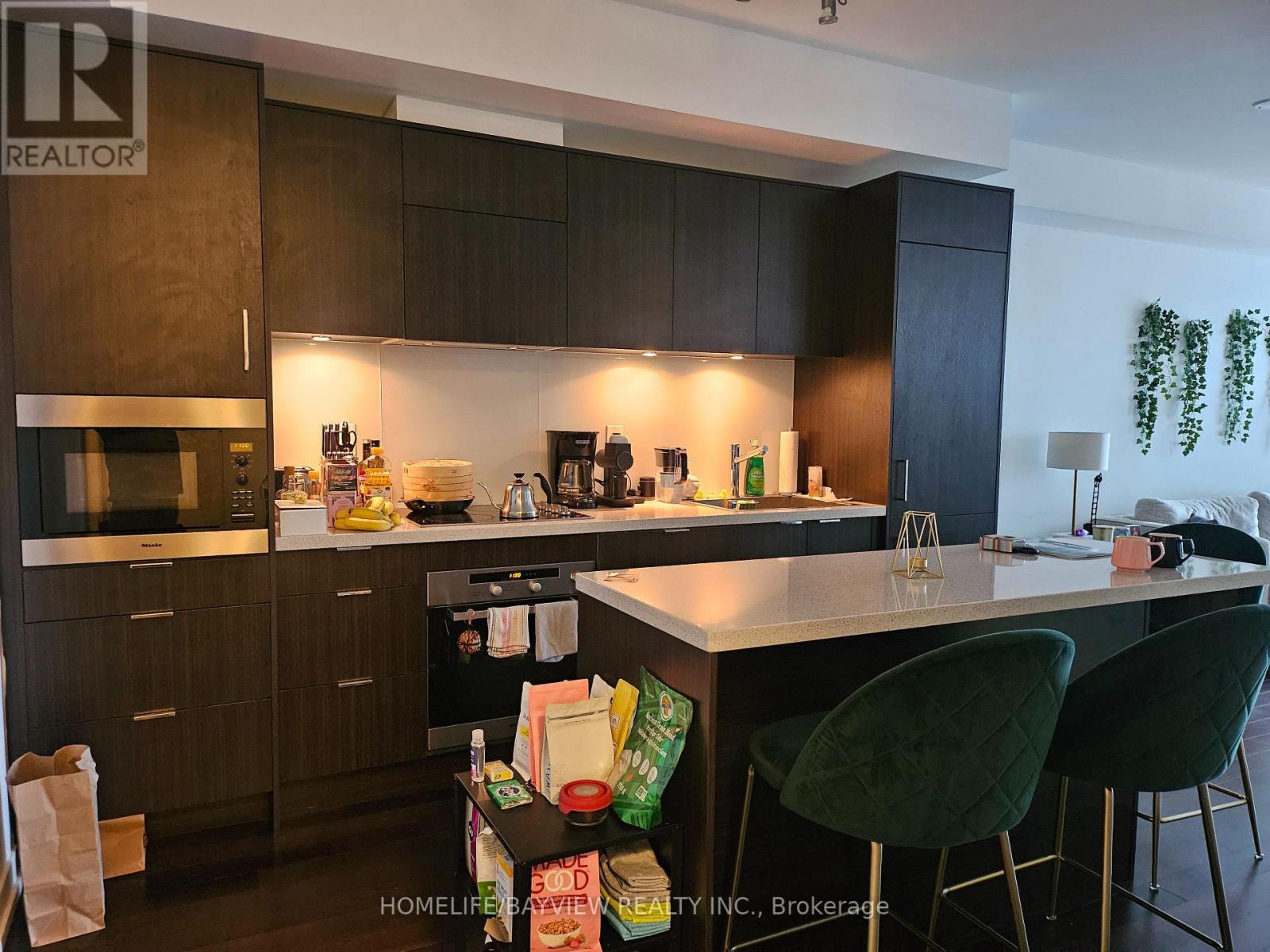 1810 - 21 Widmer Street, Toronto, Ontario  M5V 2E8 - Photo 7 - C12468653