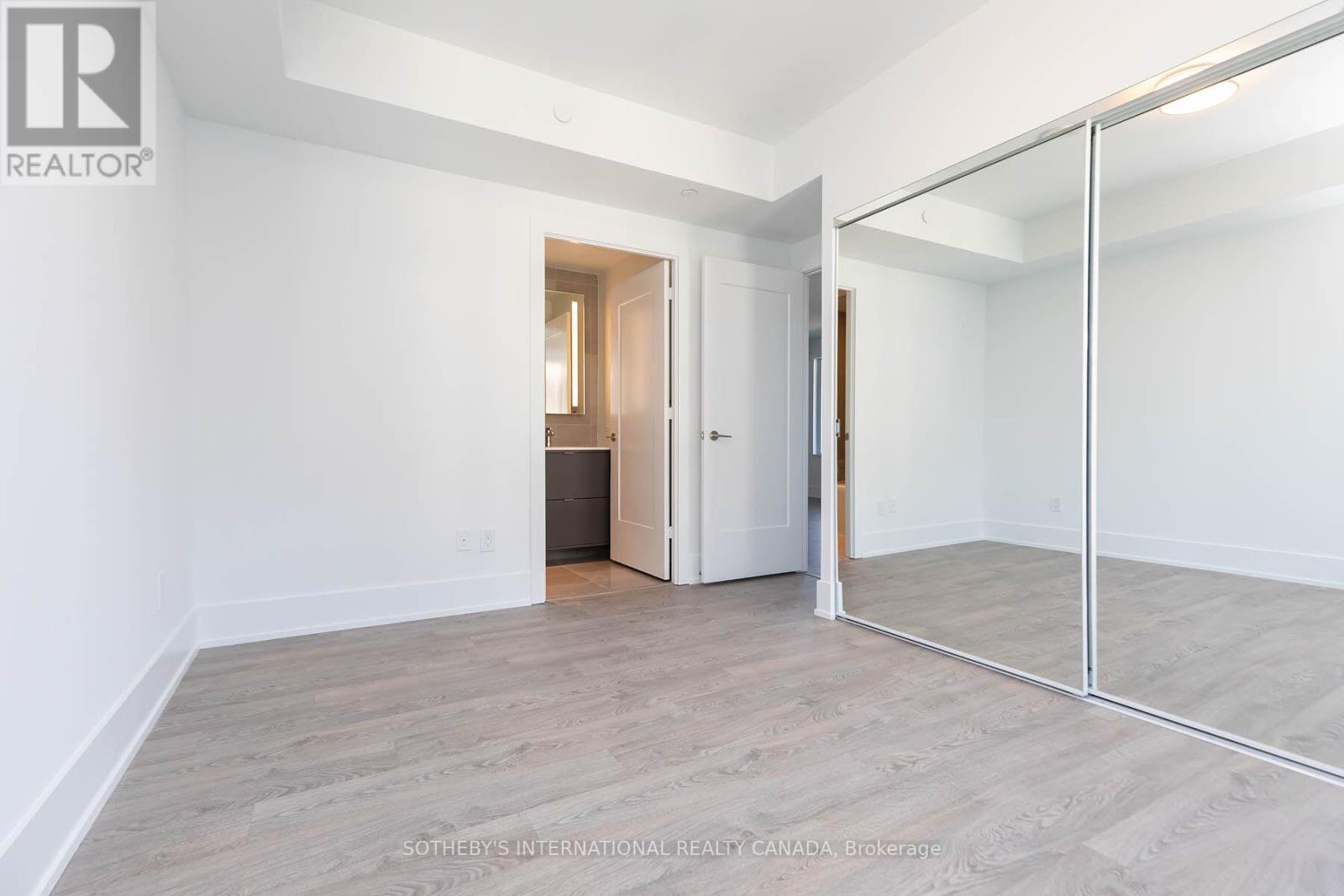 1004 - 480 Front Street W, Toronto, Ontario  M5V 0V6 - Photo 12 - C12468678