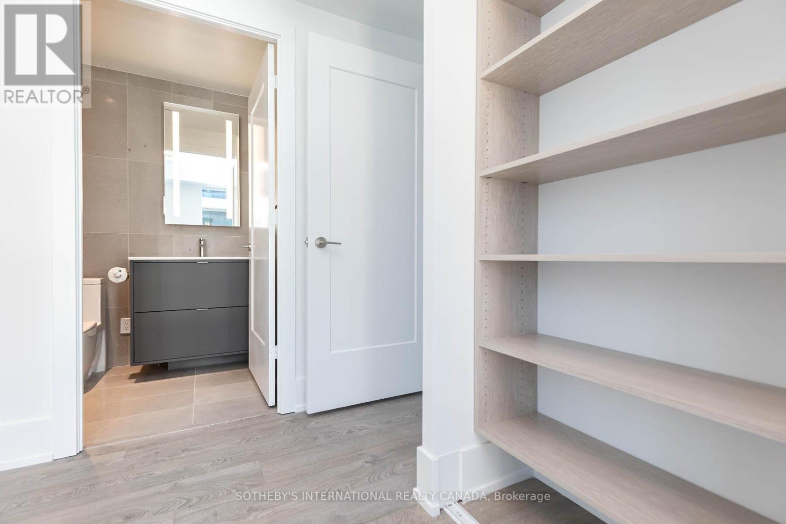 1004 - 480 Front Street W, Toronto, Ontario  M5V 0V6 - Photo 14 - C12468678