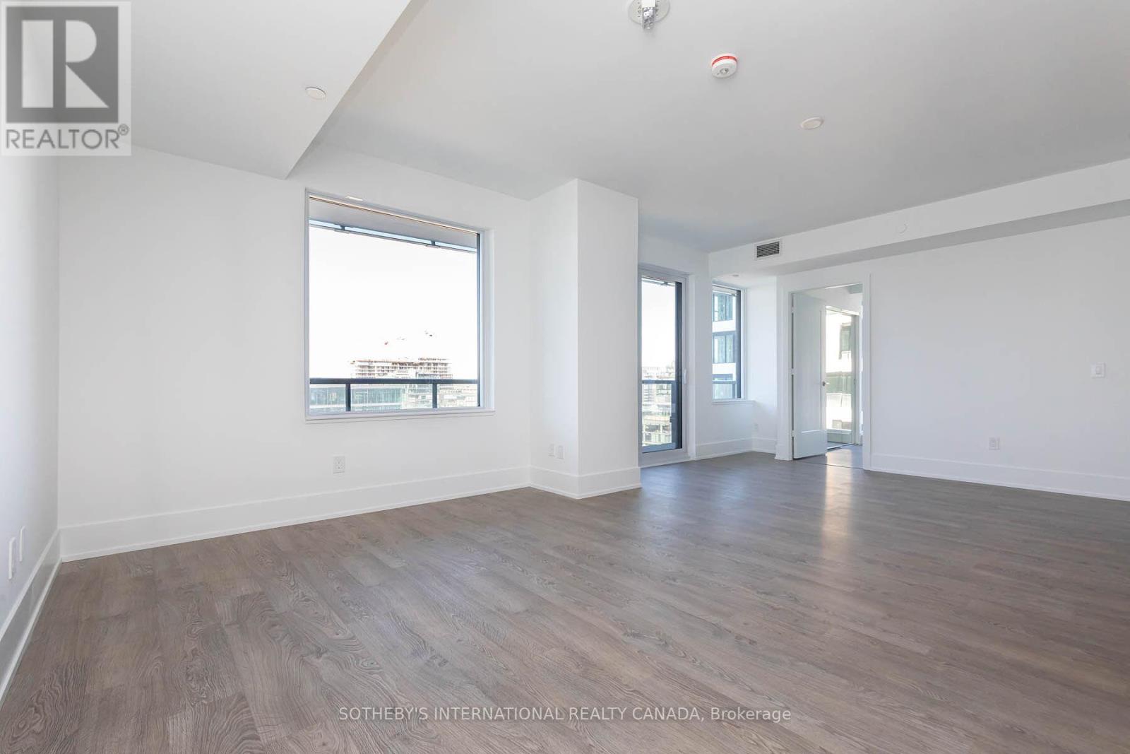1004 - 480 Front Street W, Toronto, Ontario  M5V 0V6 - Photo 2 - C12468678