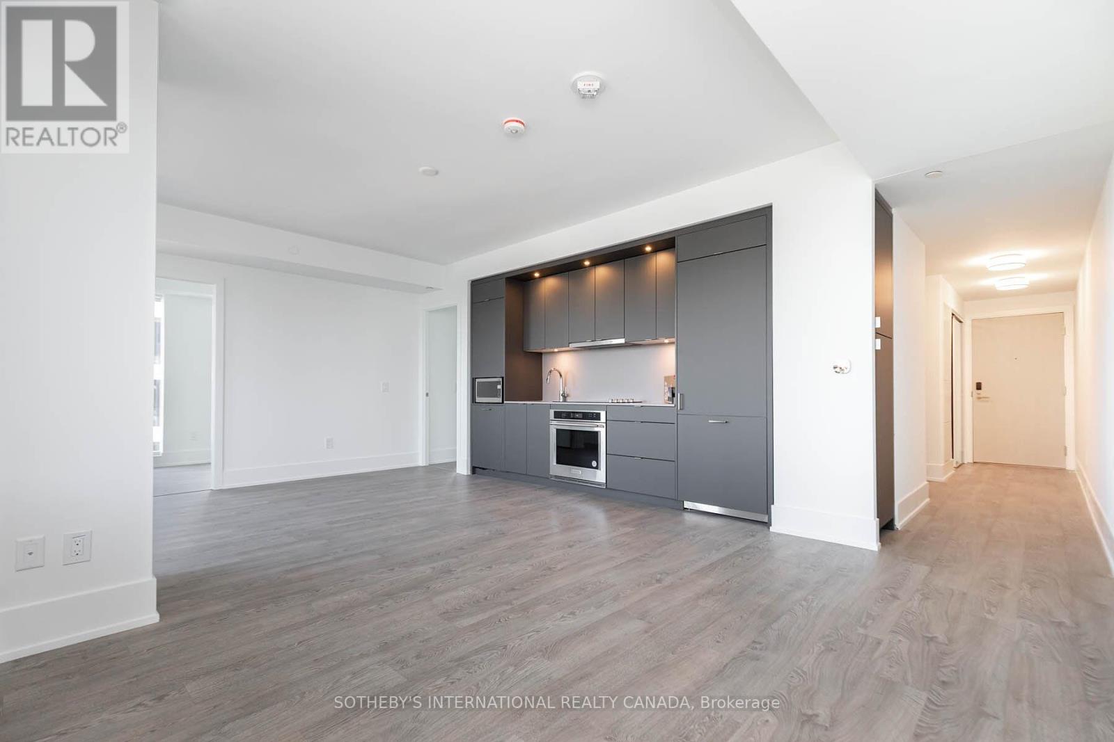 1004 - 480 Front Street W, Toronto, Ontario  M5V 0V6 - Photo 3 - C12468678