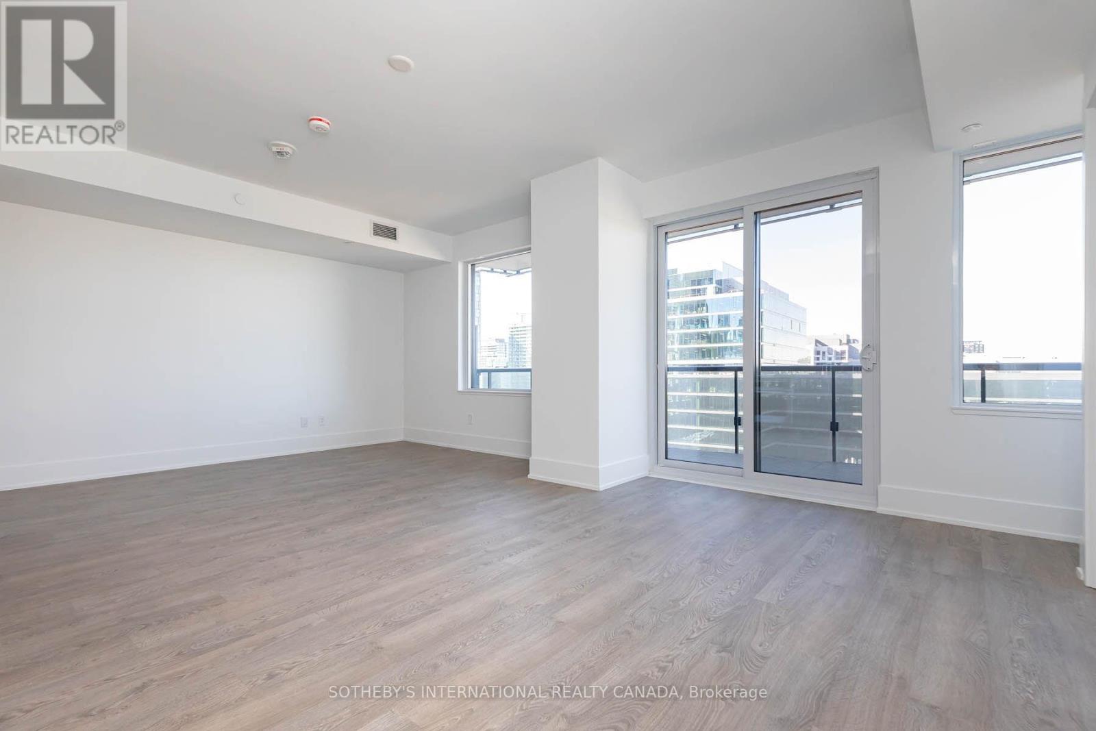 1004 - 480 Front Street W, Toronto, Ontario  M5V 0V6 - Photo 5 - C12468678