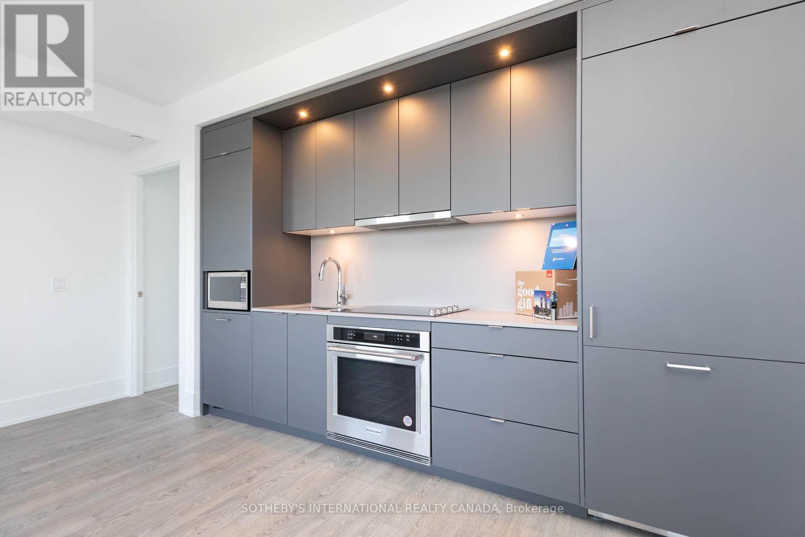 1004 - 480 Front Street W, Toronto, Ontario  M5V 0V6 - Photo 7 - C12468678