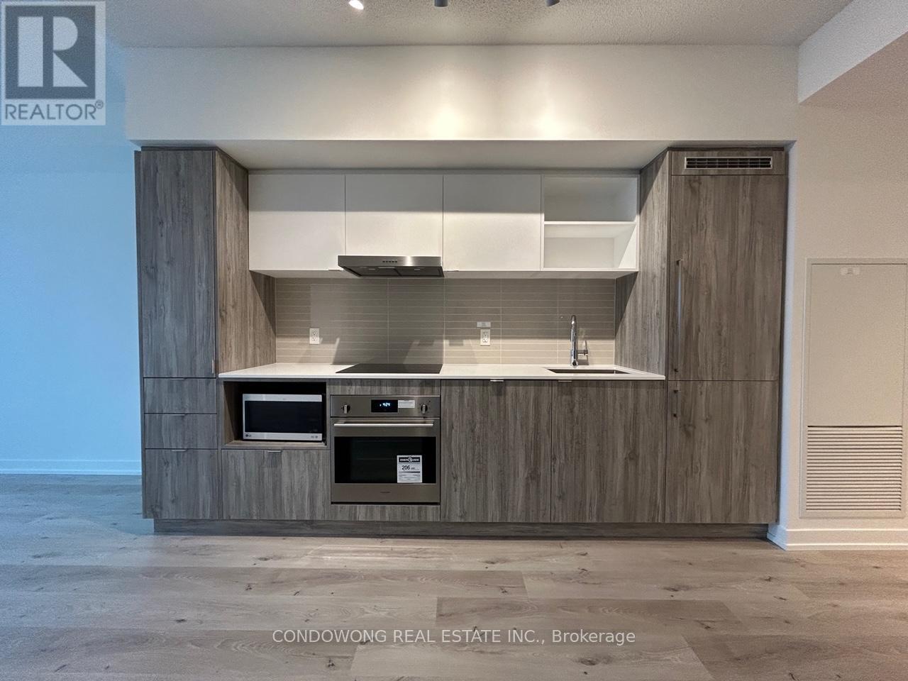 2102 - 138 Downes Street, Toronto, Ontario  M5E 0E4 - Photo 4 - C12468683