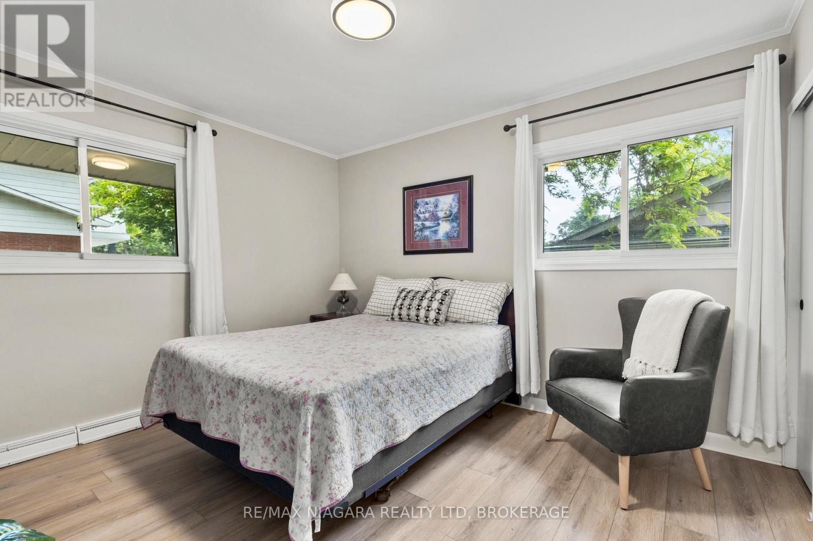 27 Daleview Crescent, Pelham, Ontario  L0S 1E0 - Photo 20 - X12468748