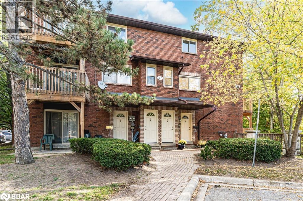 21 EVERGREEN Court Unit# 7, barrie, Ontario