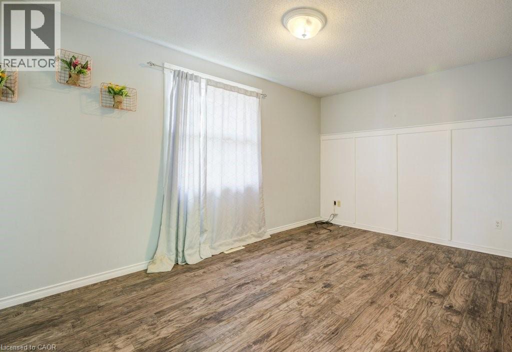 7 Folkstone Crescent, Kitchener, Ontario  N2E 2Y9 - Photo 23 - 40777813