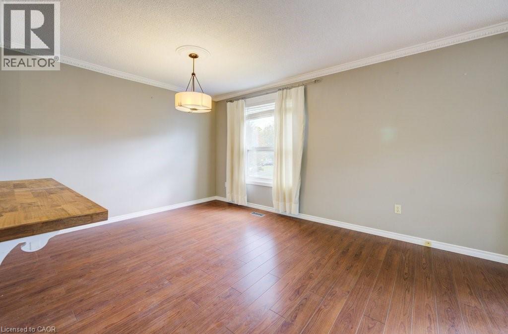 7 Folkstone Crescent, Kitchener, Ontario  N2E 2Y9 - Photo 9 - 40777813