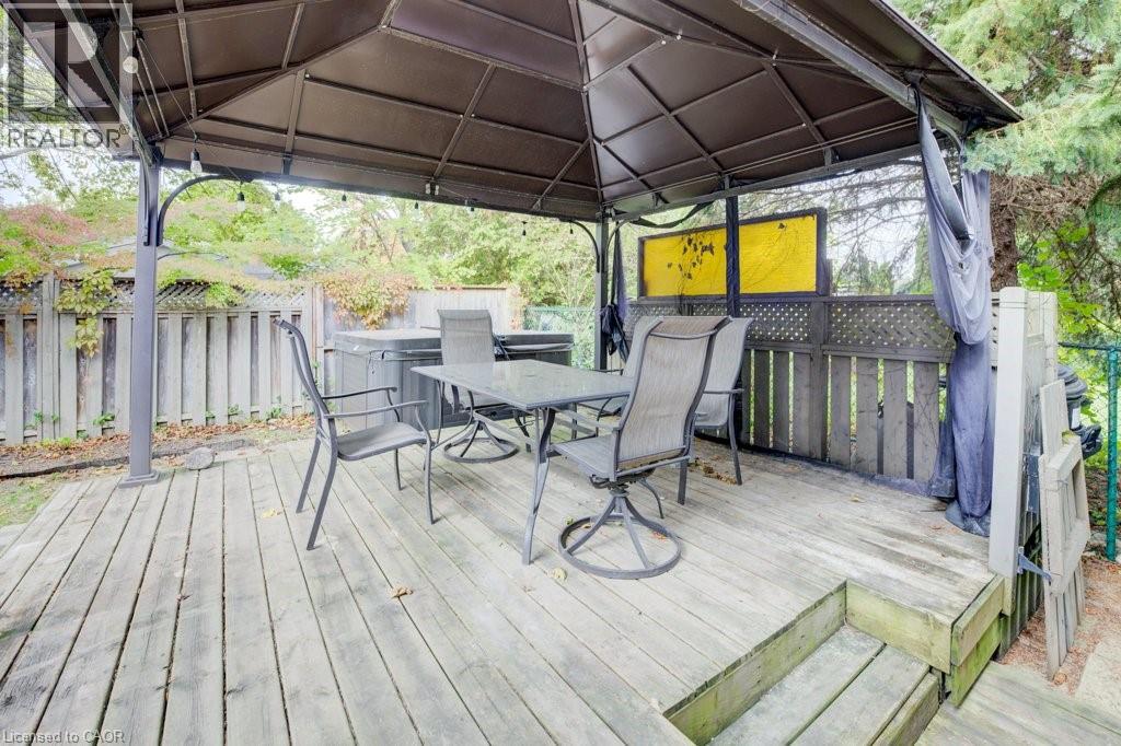 7 Folkstone Crescent, Kitchener, Ontario  N2E 2Y9 - Photo 40 - 40777813
