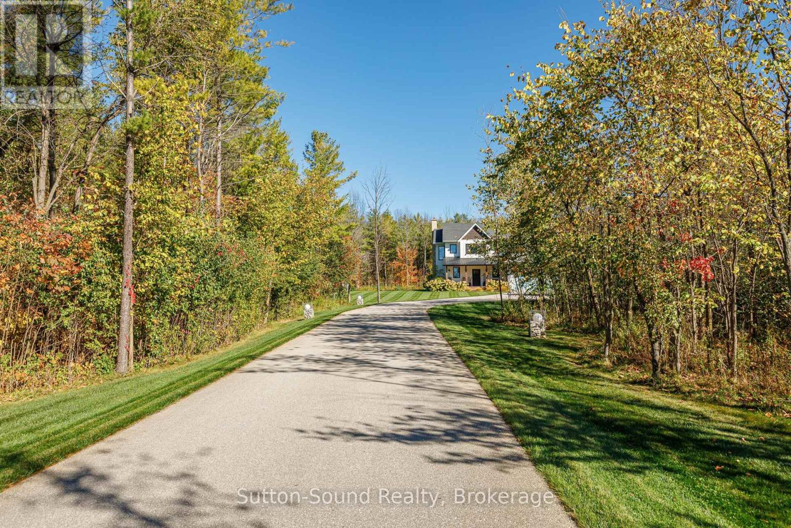 303277 33 Side Road, Meaford, Ontario  N0H 1B0 - Photo 2 - X12468760