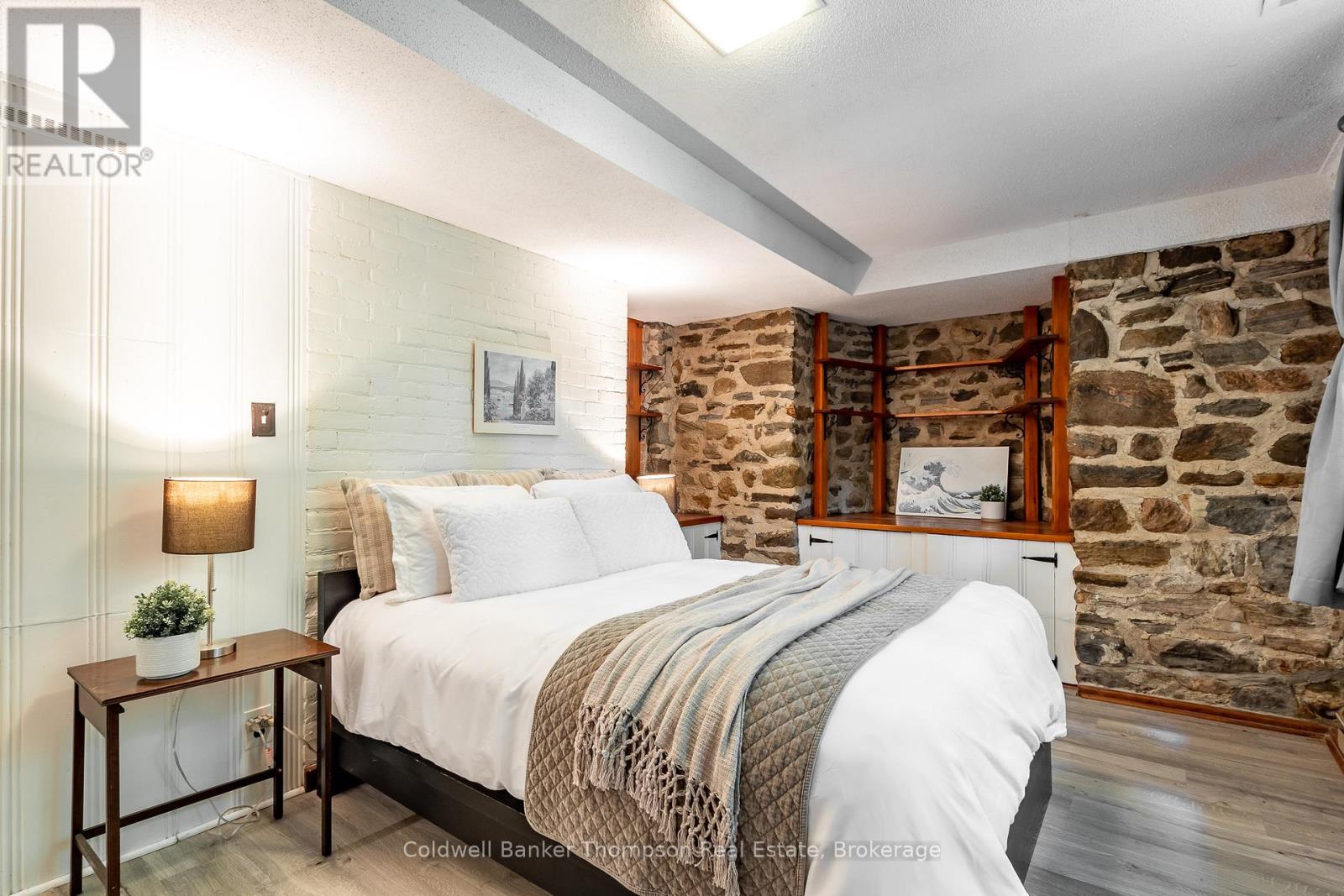 68 West Street S, Huntsville, Ontario  P1H 1P9 - Photo 34 - X12468769