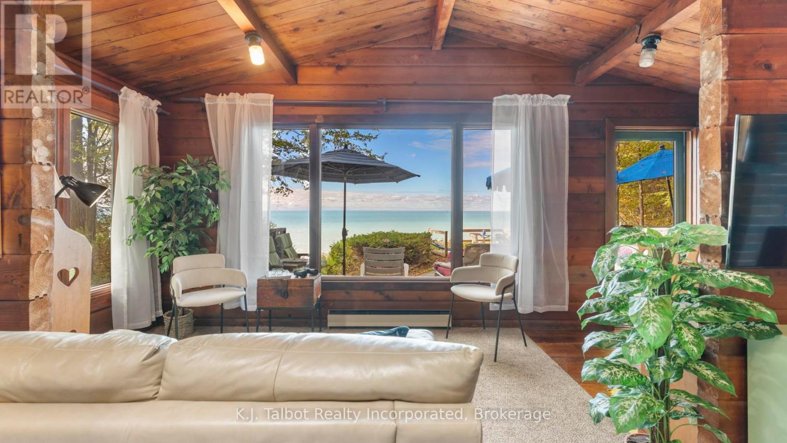 74515 Woodland Drive, Bluewater, Ontario  N0M 1G0 - Photo 15 - X12468811