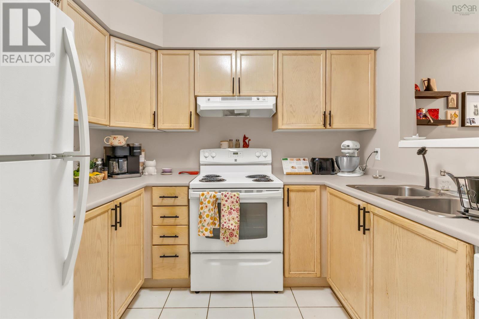 205 5230 Tobin Street, Halifax, Nova Scotia  B3H 1S2 - Photo 3 - 202526108