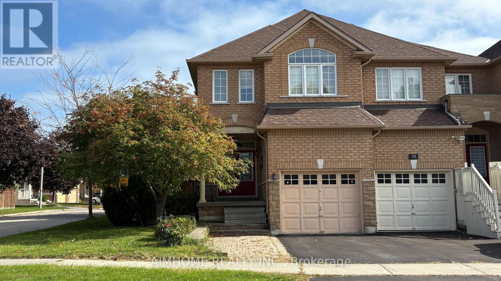 90 BRIARHALL CRESCENT, Markham, Ontario