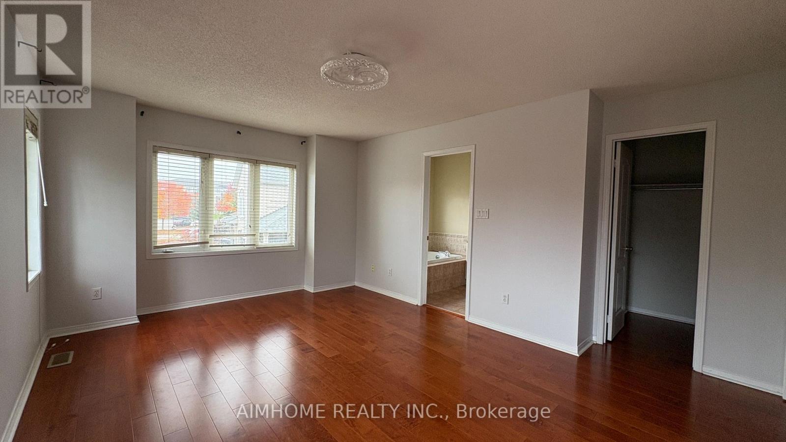 90 Briarhall Crescent, Markham, Ontario  L6C 2C7 - Photo 17 - N12468663