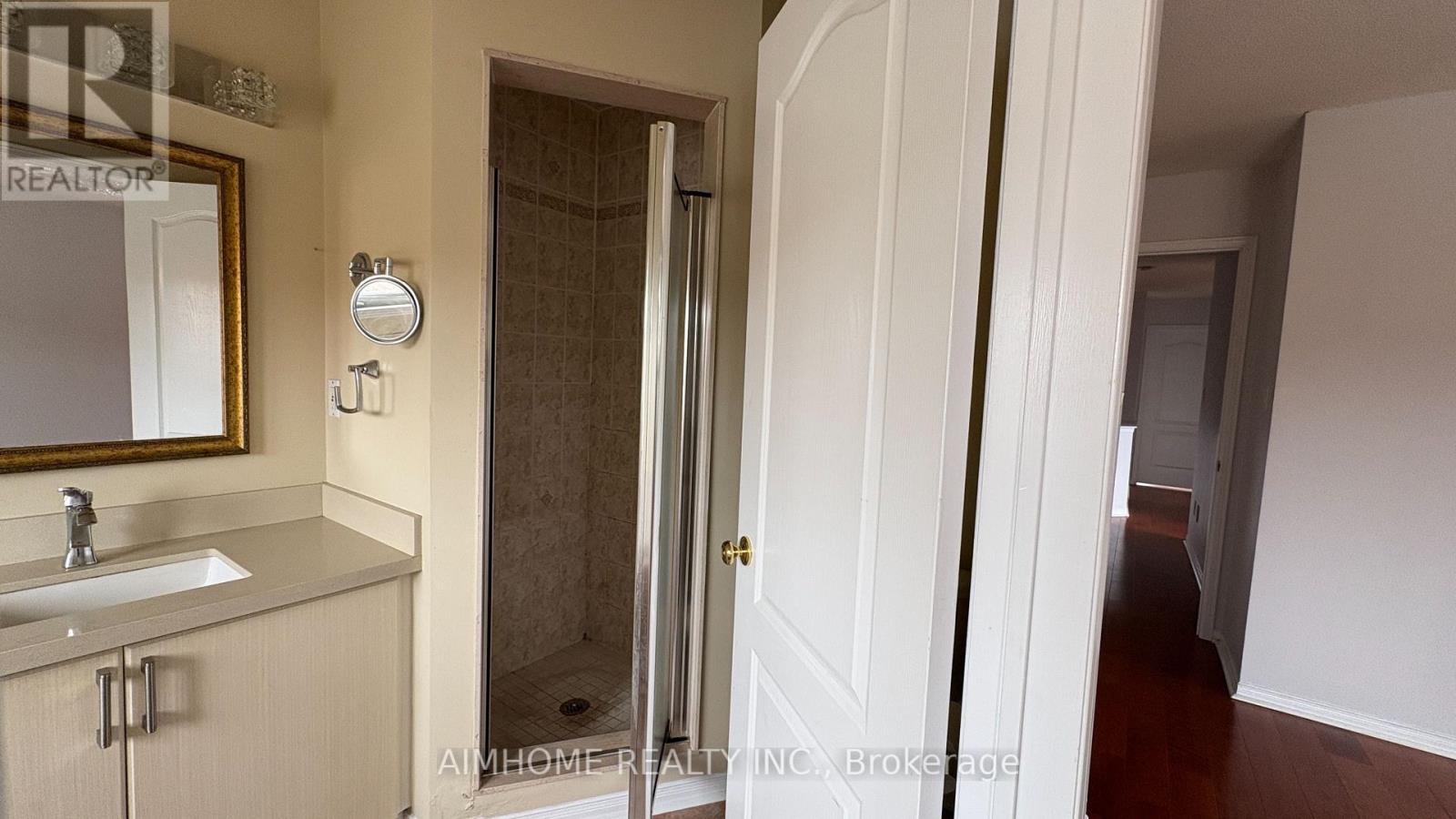 90 Briarhall Crescent, Markham, Ontario  L6C 2C7 - Photo 19 - N12468663