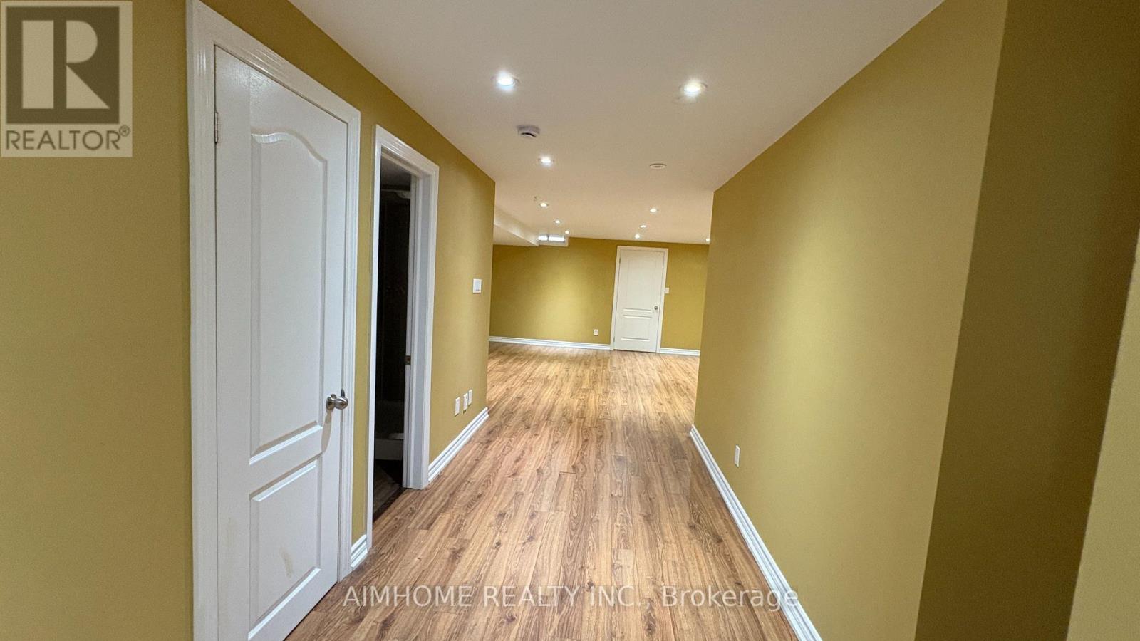 90 Briarhall Crescent, Markham, Ontario  L6C 2C7 - Photo 21 - N12468663