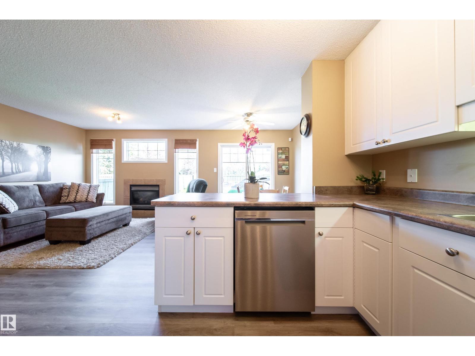 12208 16 Av Sw, Edmonton, Alberta  T6W 1L8 - Photo 6 - E4462529