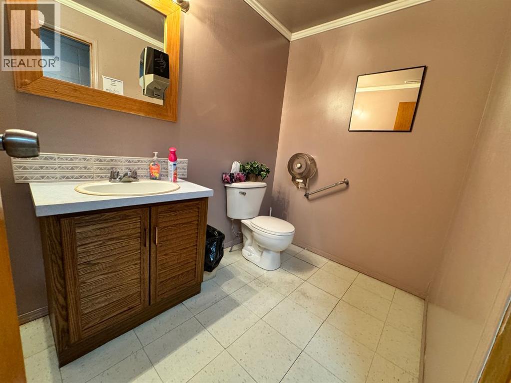 4920 50 Street, Alix, Alberta  T0C 0B0 - Photo 8 - A2265024