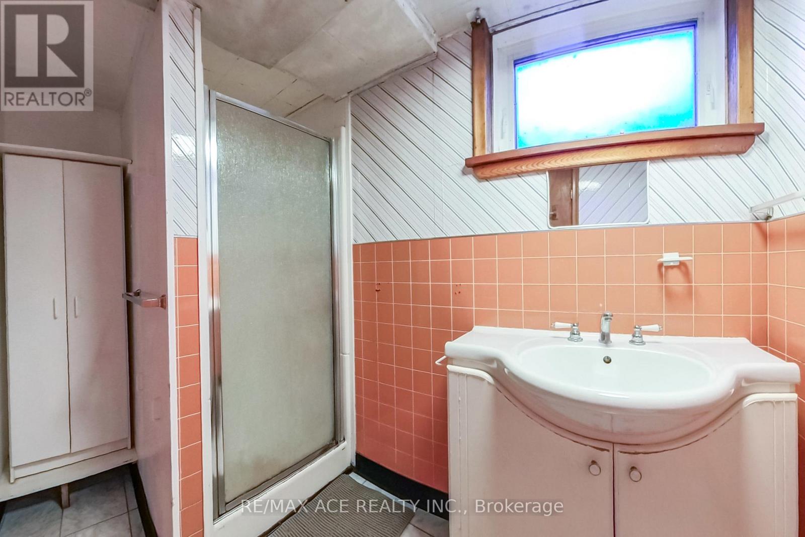 42 Swanhurst Boulevard, Mississauga, Ontario  L5N 1B7 - Photo 27 - W12468599