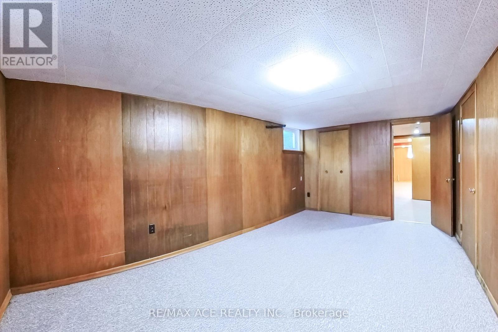 42 Swanhurst Boulevard, Mississauga, Ontario  L5N 1B7 - Photo 31 - W12468599