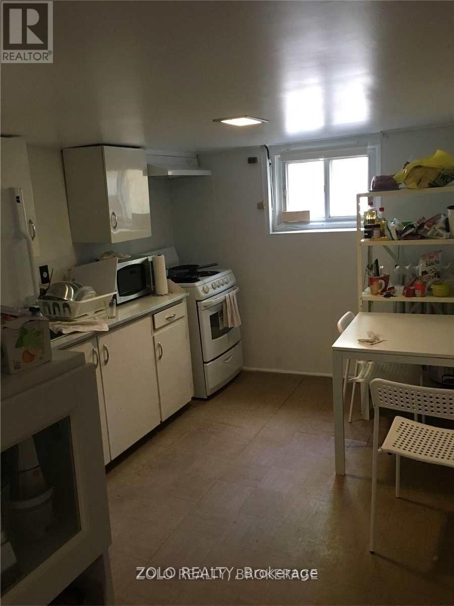 23 Green Lanes, Toronto, Ontario  M8Z 4V5 - Photo 14 - W12468604
