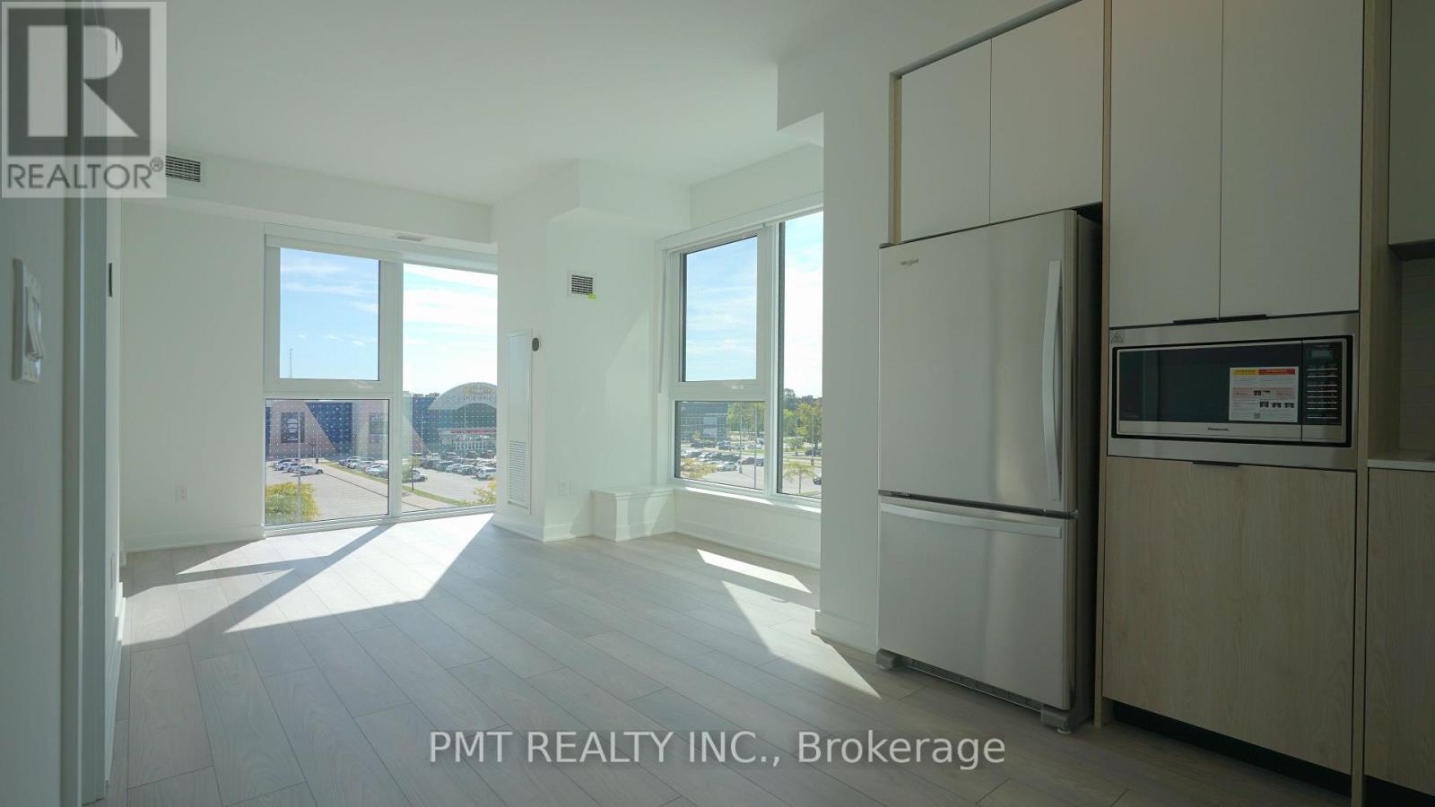 318 - 1007 The Queensway, Toronto, Ontario  M8Z 0H4 - Photo 3 - W12468607