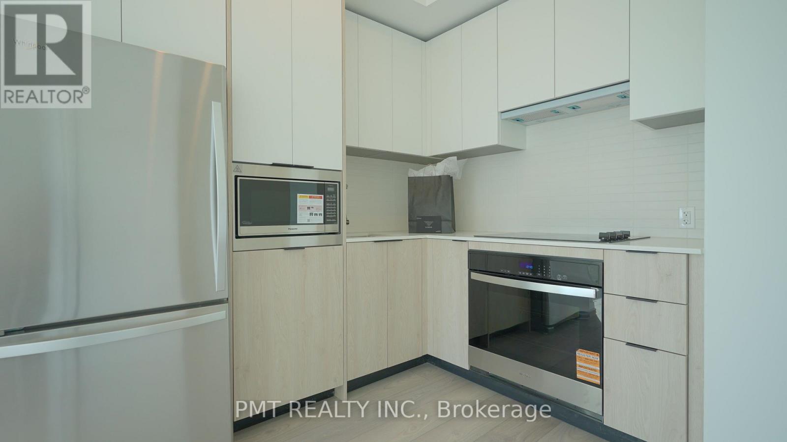 318 - 1007 The Queensway, Toronto, Ontario  M8Z 0H4 - Photo 5 - W12468607