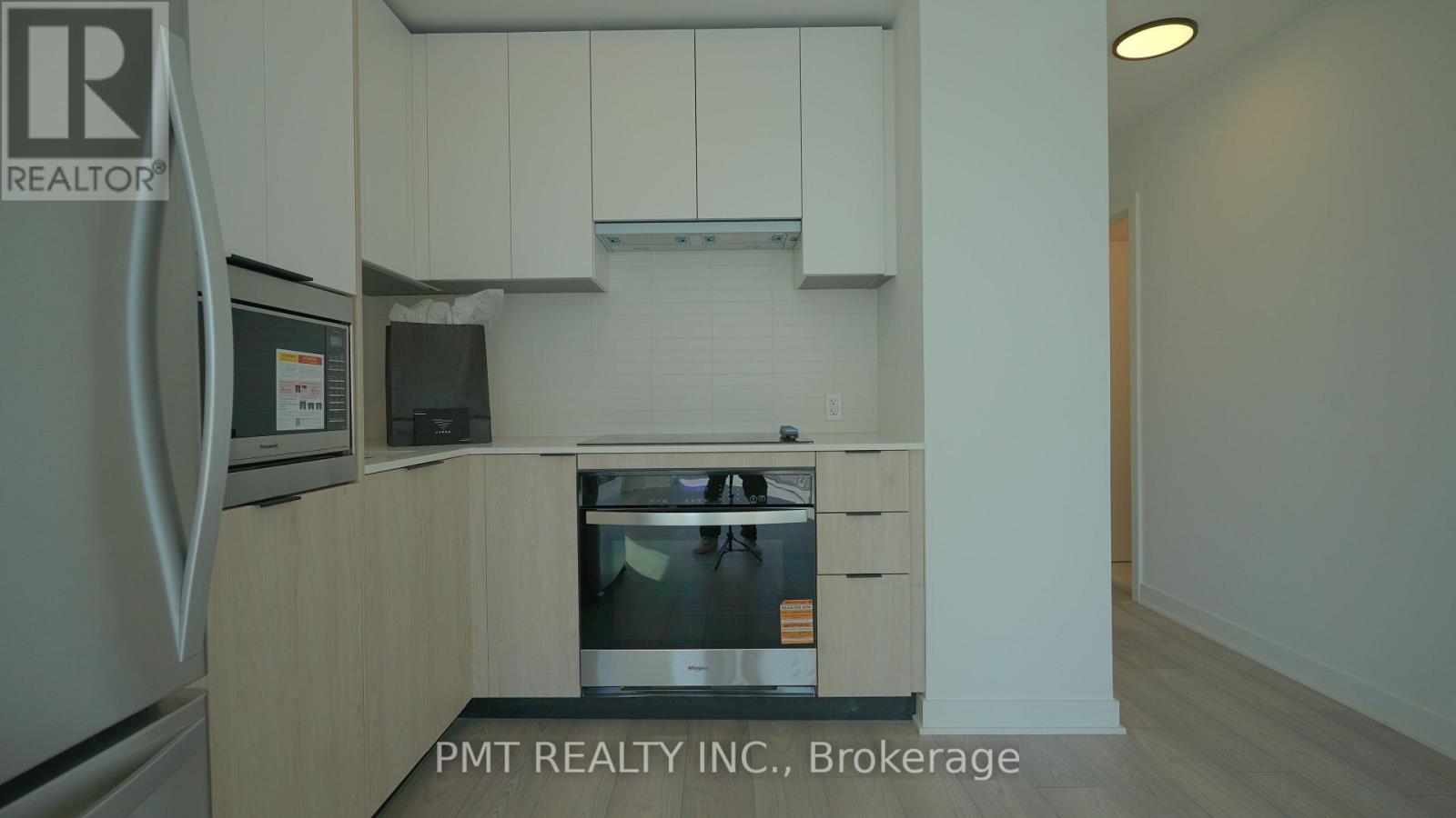 318 - 1007 The Queensway, Toronto, Ontario  M8Z 0H4 - Photo 7 - W12468607
