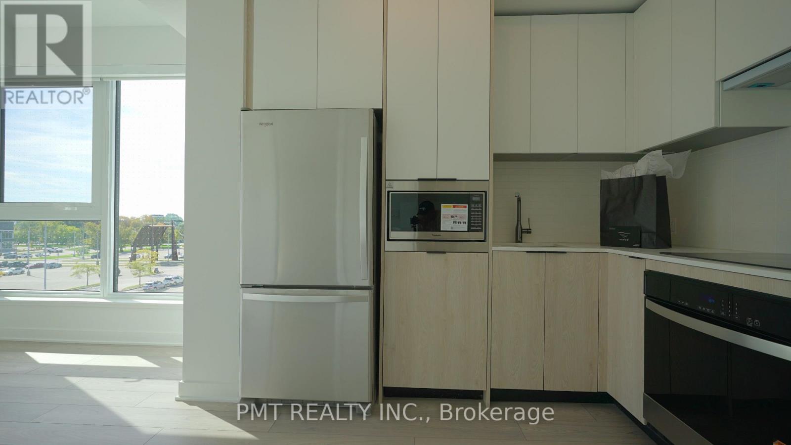 318 - 1007 The Queensway, Toronto, Ontario  M8Z 0H4 - Photo 8 - W12468607