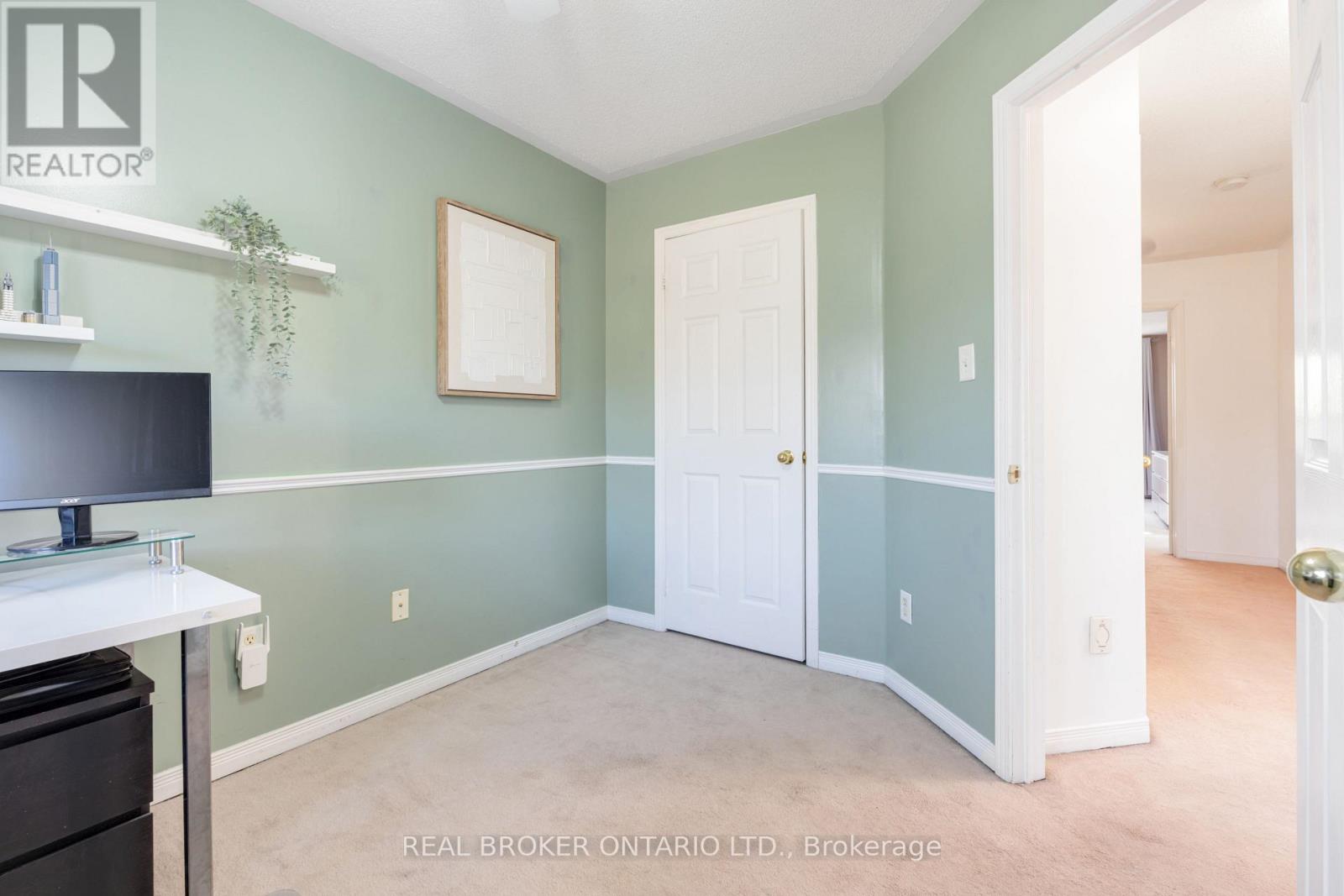 5654 Barbara Crescent, Burlington, Ontario  L7L 6X3 - Photo 27 - W12468612
