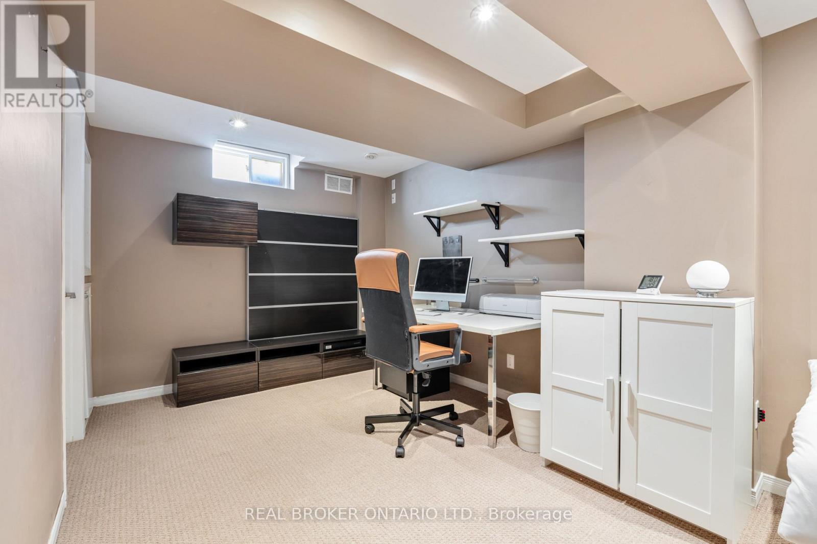 5654 Barbara Crescent, Burlington, Ontario  L7L 6X3 - Photo 34 - W12468612