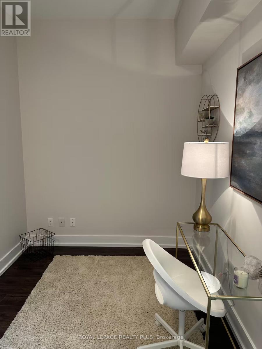 3415 - 105 The Queensway Avenue, Toronto, Ontario  M6S 5B5 - Photo 11 - W12468621