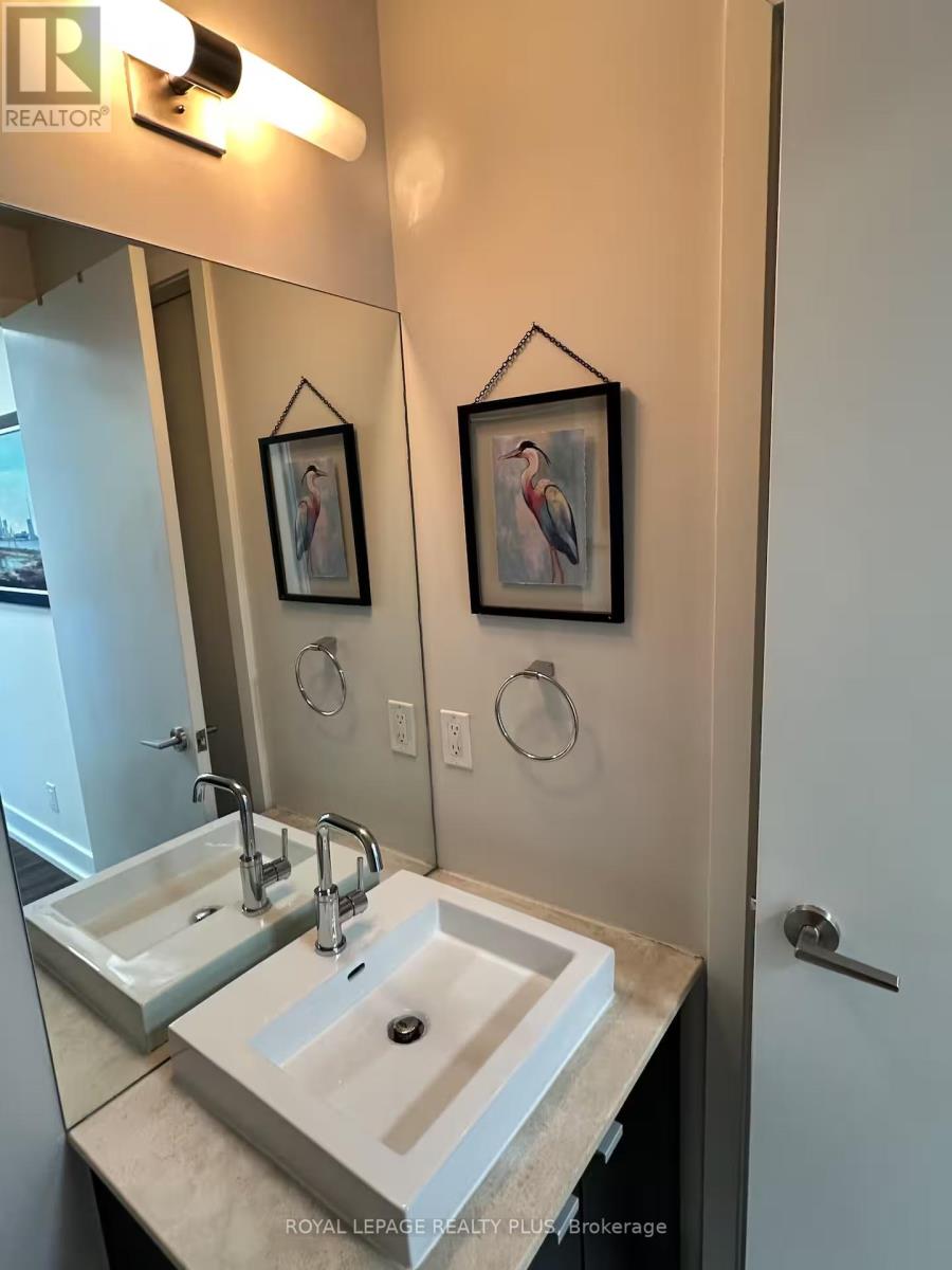3415 - 105 The Queensway Avenue, Toronto, Ontario  M6S 5B5 - Photo 26 - W12468621