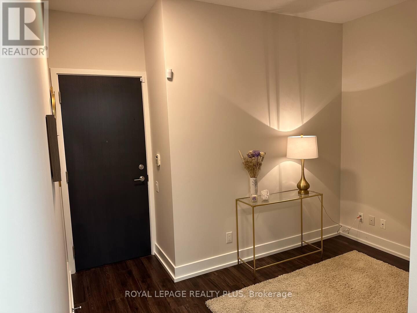 3415 - 105 The Queensway Avenue, Toronto, Ontario  M6S 5B5 - Photo 8 - W12468621