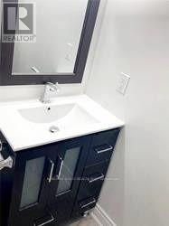 12 Granite Ridge Crescent, Brampton, Ontario  L6R 3H6 - Photo 4 - W12468632