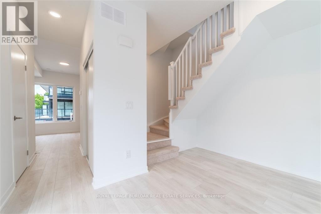 23 - 1095 Cooke Boulevard, Burlington, Ontario  L7T 0C4 - Photo 22 - W12468637