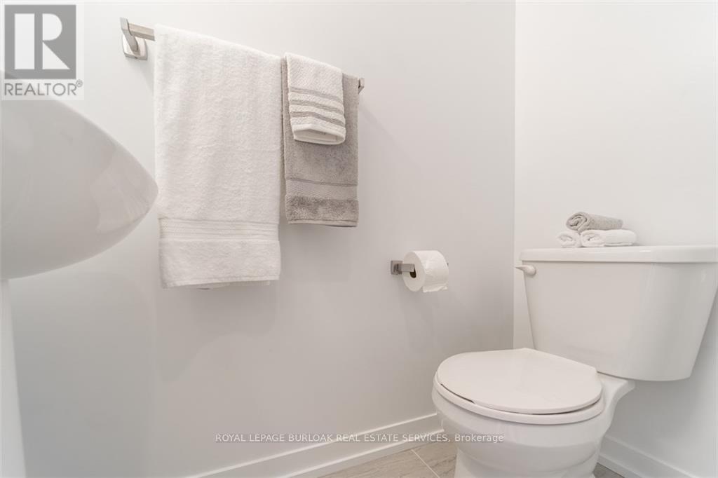 23 - 1095 Cooke Boulevard, Burlington, Ontario  L7T 0C4 - Photo 25 - W12468637