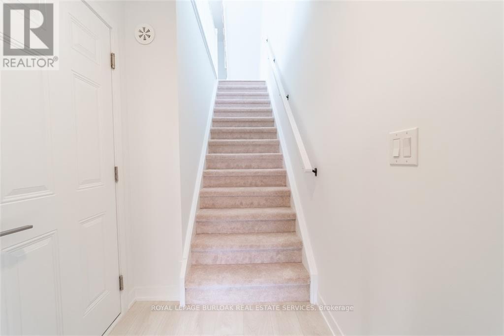 23 - 1095 Cooke Boulevard, Burlington, Ontario  L7T 0C4 - Photo 9 - W12468637