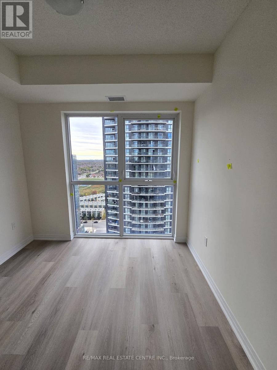 2106 - 15 Watergarden Drive, Mississauga, Ontario  L5R 1B2 - Photo 4 - W12468657