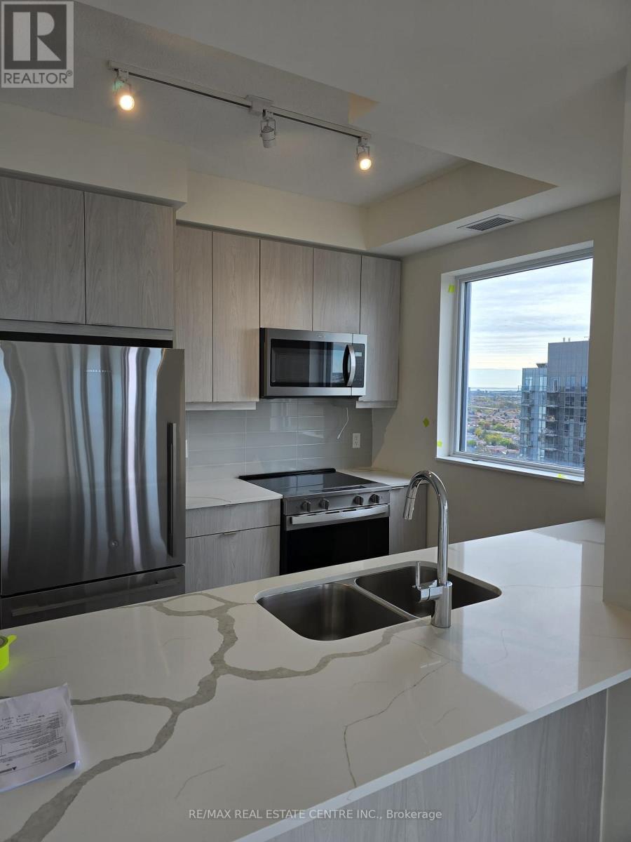 2106 - 15 Watergarden Drive, Mississauga, Ontario  L5R 1B2 - Photo 6 - W12468657